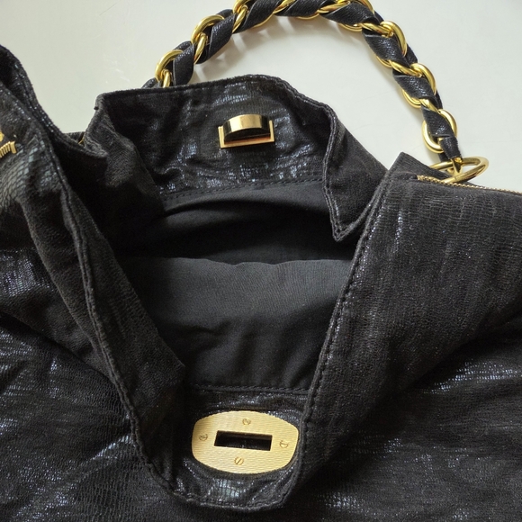 AX Armani Exchange | Expandable Shoulder and Crossbody Hobo Bag - Picture 9 of 16